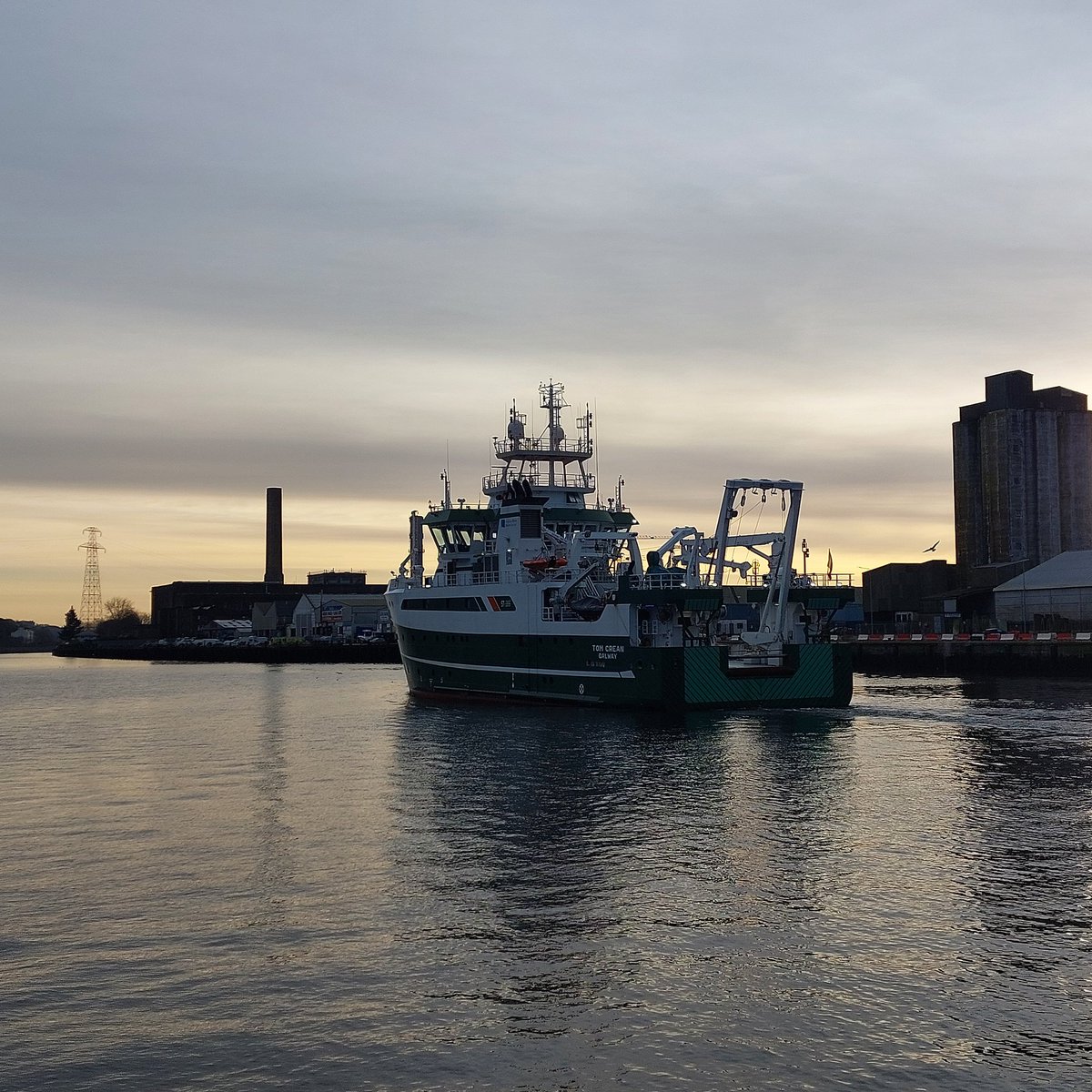 Tom Crean heading down river, Cork City
