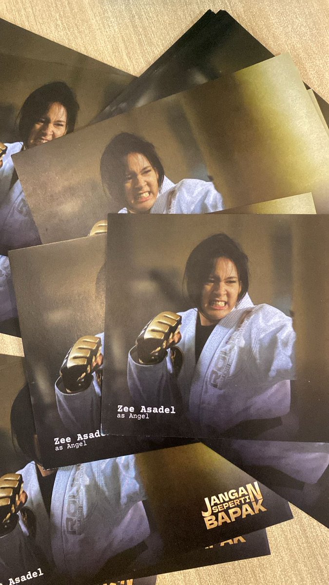 Ada yang mau???? 
Gasssssskannn kita nobar di TSM Bandung hari minggu jam 16:45 cussss. 
Yang mau bareng boleh DM kita yawww.