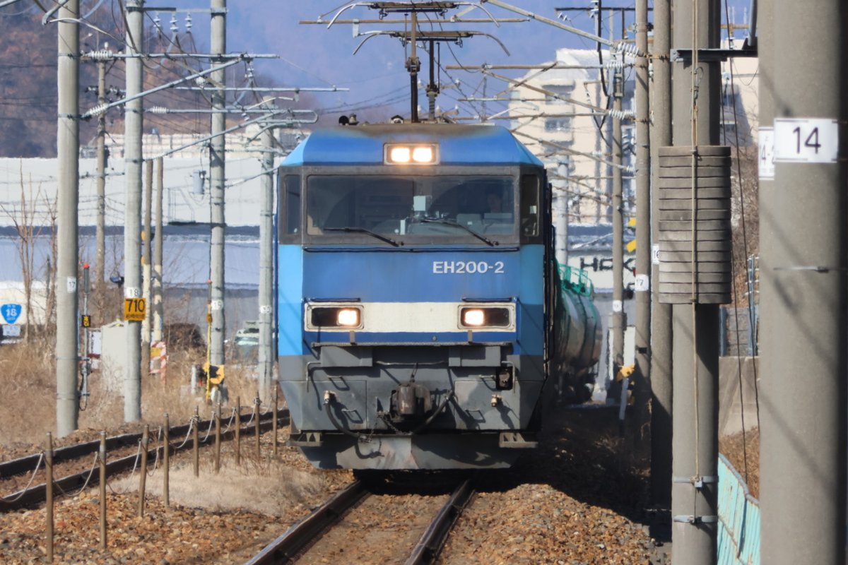 genki80001919's tweet photo. 📷️　(2月14日)

しなの鉄道線
EH200-2+タキ17

#しなの鉄道線
#EH200 
#EH2002
#タキ活写真
#タキ活写真26 (29)
※タキ活写真

撮影機材
R7+RF100-400mm+ｴｸｽﾃﾝﾀﾞｰRF2×
#Canon
#EOSR7
#CanonEOSR7
#RF100400
#RF2X 
#RF200800　 

撮影日・令和8年2月14日 https://t.co/DbyCPkj9X7