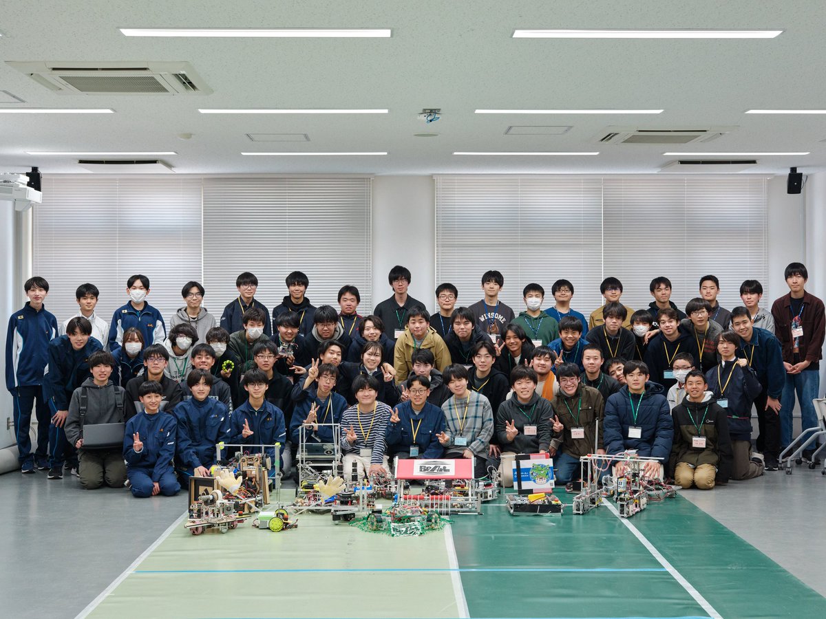NITYC_Robo_B's tweet photo. 本日は米子・松江・津山・徳山で交流ロボコンを行いました！
技術とアイデアのぶつかり合いは見ていて圧巻でした…！
開催して良かったです！！
皆さんお疲れ様でした！ https://t.co/ov8stvhgEq