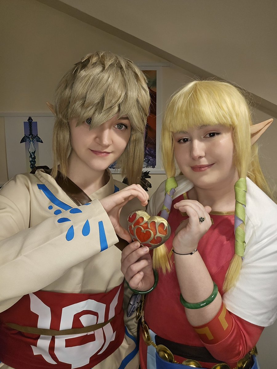 niamhnelly17's tweet photo. Happy Valentines from our fave Zelink <3 @ekkcentric https://t.co/UsBjpjCD0L