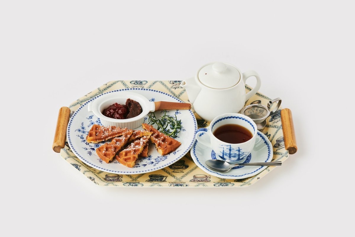 cotswoldstea's tweet photo. 「文豪が愛した、甘い誘惑」
夏目ミュージアム開館に合わせ、漱石先生の「大好き」を組み合わせた新作ワッフルが誕生しました。

まだ登場したばかりですが、既に多くのお客様にご注文いただいています📖
漱石先生も思わず顔をほころばせそうな、至福の味わいをぜひ！

#夏目ミュージアム #文豪の愛した味 #熊本スイーツ