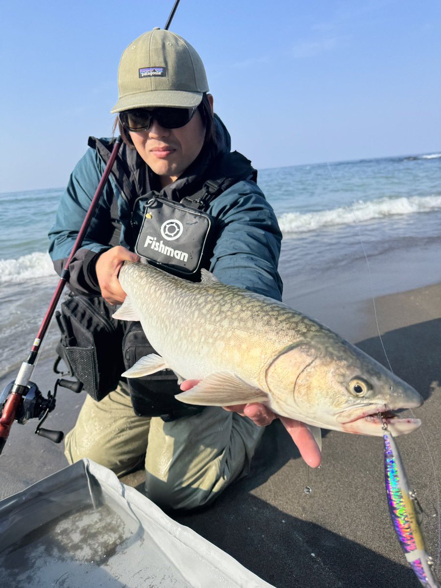 tanakacraft2021's tweet image. 島牧産良型アメマス出てくれました！
プロトミノーのショートピッチジャークで！
一緒に回ってくれた@s33nbhpvju4Kv4h さんありがとうございました！
お写真となんか魚入れるヤツ貸してくれた@comonoNABE さんありがとうございます！
楽しかったー！！
#タナカクラフト 
#fishman 
#BKK
#Daiwa