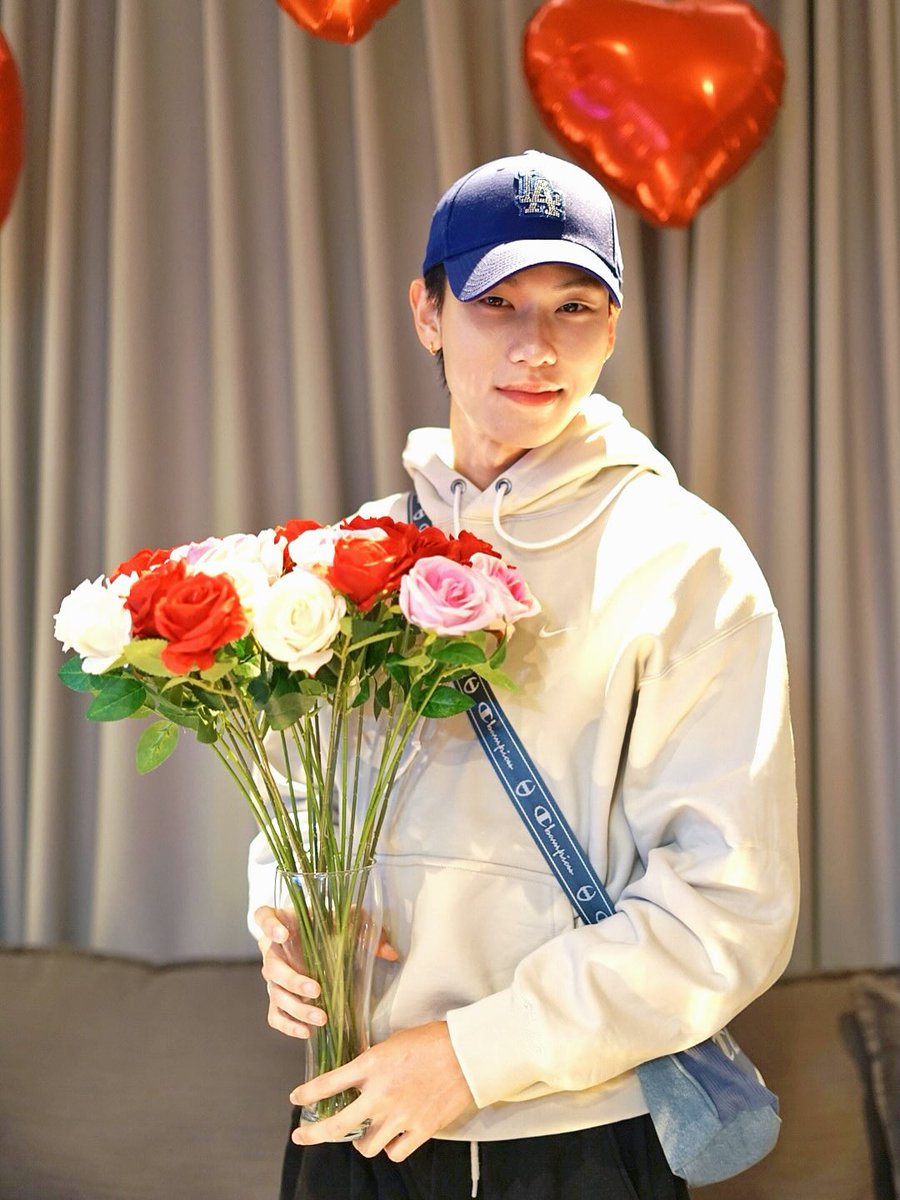 ThewayOffroad's tweet image. OFFROAD’S UPDATE [ 2026.02.14]✨   
IG : xingspa_grammy 

“ สุขสันต์วันแห่งความรักค่ะ วาเลนไทน์ปีนี้... ต้องได้ทั้งดอกไม้และดูแลตัวเองที่สปาแน่นอน 💖🫶🏻 ขอบคุณที่ แวะมาหากันนะคะ 🙏🏻 ”

#ออฟโรด #offroadKTP  #ThewayOffroad