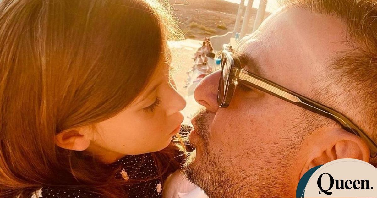 Ελένη Πασχαλίδη: Τα 11α γενέθλια της κόρης Ρέμου - Μπόσνιακ &amp; η αδημοσίευτη φωτογραφία queen.gr/juicy/juicy-ne…