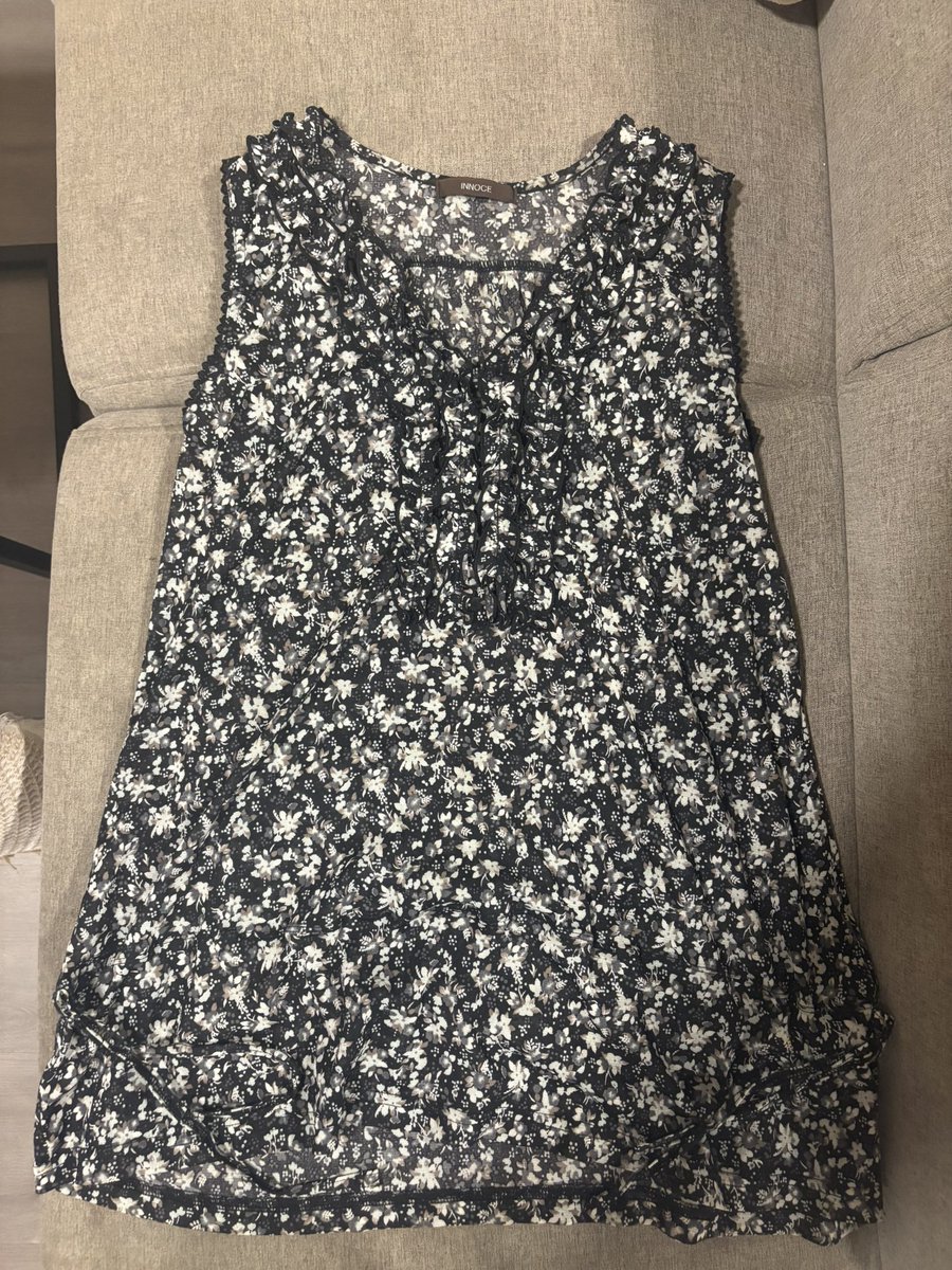 TreasureyouSh's tweet photo. 50 บาท

#ส่งต่อเสื้อผ้ามือสอง #ส่งต่อเสื้อผ้ามือ2 
#ส่งต่อเสื้อผ้ามือสอง #ส่งต่อเสื้อผ้ามือ2 #ส่งต่อเสื้อผ้า #เสื้อผ้ามือสอง #โล๊ะตู้ #ส่งต่อเสื้อผ้ามือสองราคาถูก #ส่งต่อstylistshop https://t.co/MsYtjZTPQu