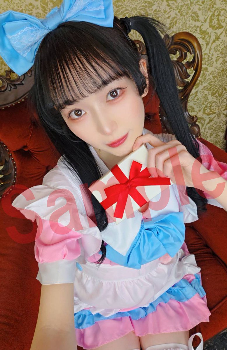 🍫バレンタインチェキ販売、今日まで！🍫 ①メイドさん🩷のこり2枚 ②