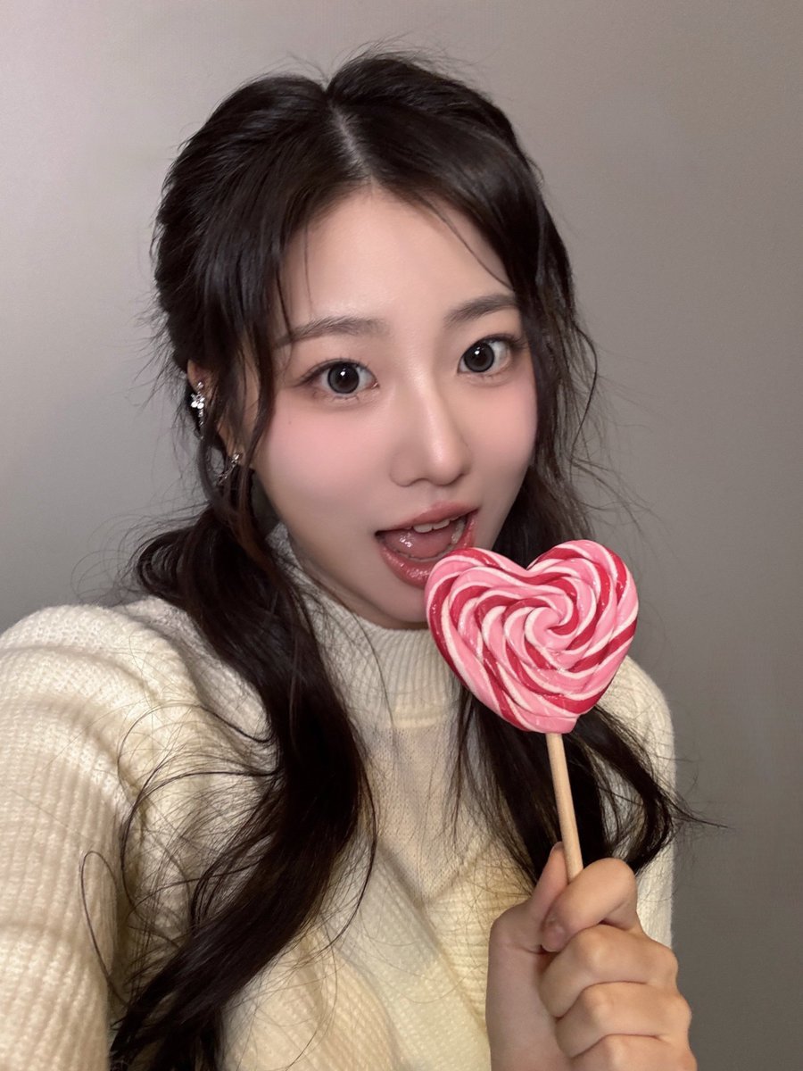 꺄아 초콜릿보다 더 달달한 다오니자나..
너무 조아 ⸝⸝>  ̫ <⸝⸝