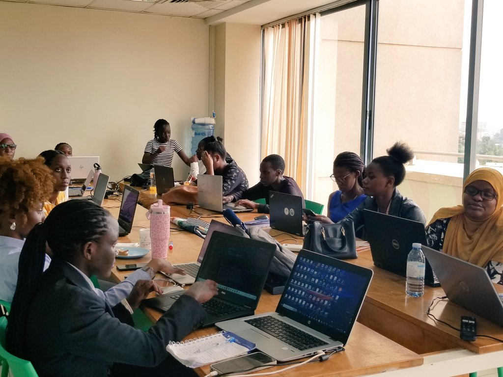 slugada's tweet photo. Excited to have Brenda facilitating the first session of 2026 with @pyladieskla family on Python Web Fundamentals at @Africastalking. This means;
- Learning how the web works with Python
- Connect with a supportive tech community
- Build confidence to start your own web projects https://t.co/tSM6bp7ro6