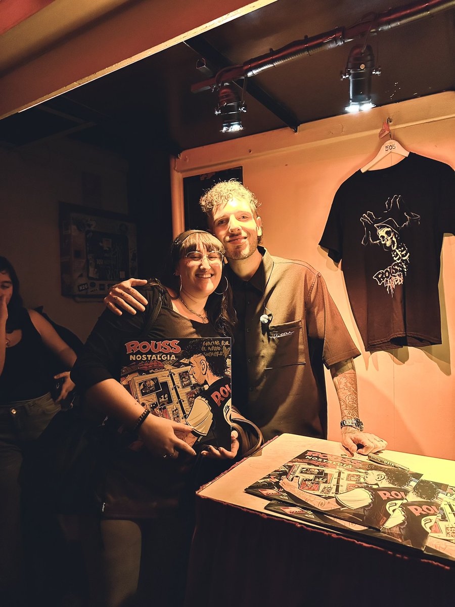 𝐢𝐬𝐚𝐚 tweet media