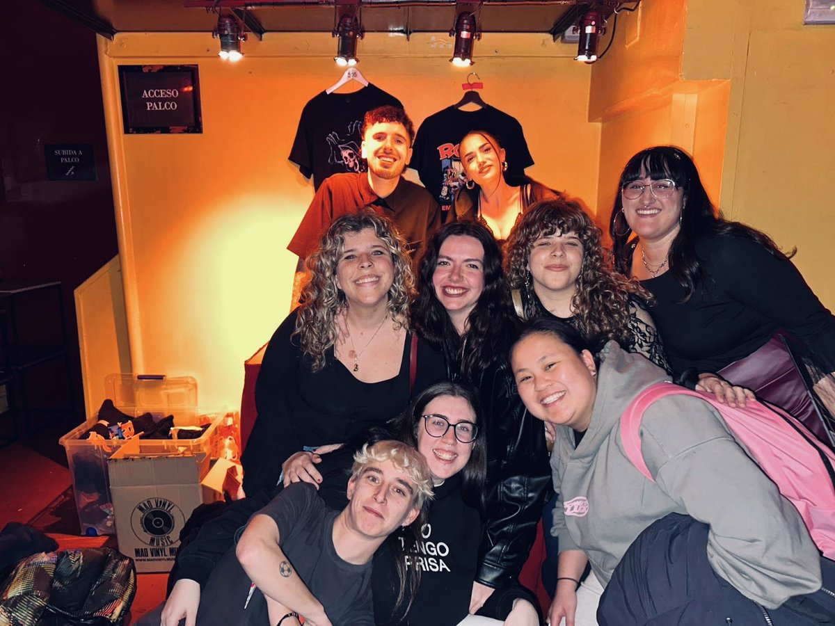 𝐢𝐬𝐚𝐚 tweet media