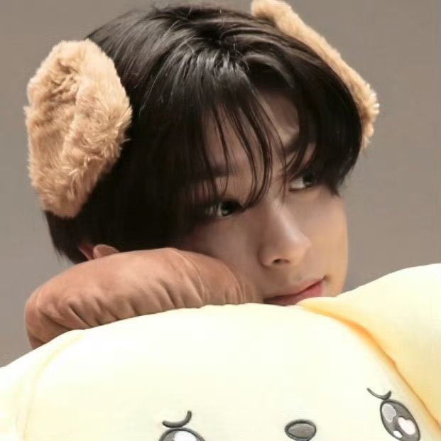 rara (@ilovjakez) on Twitter photo 