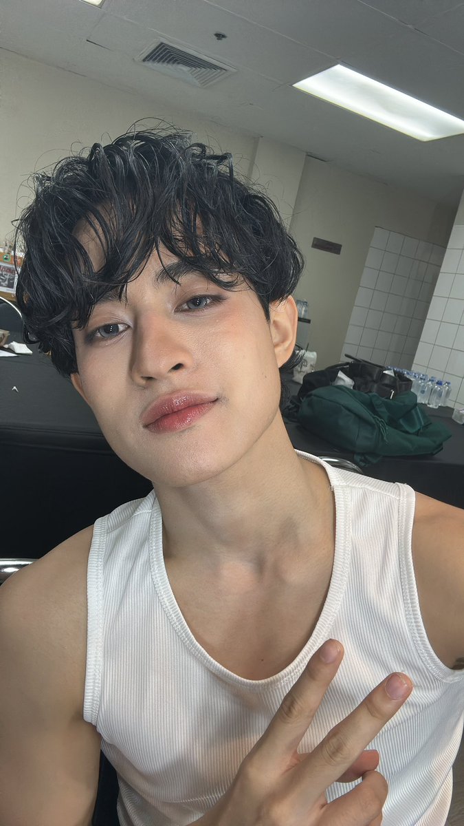 Tinnasit tweet media