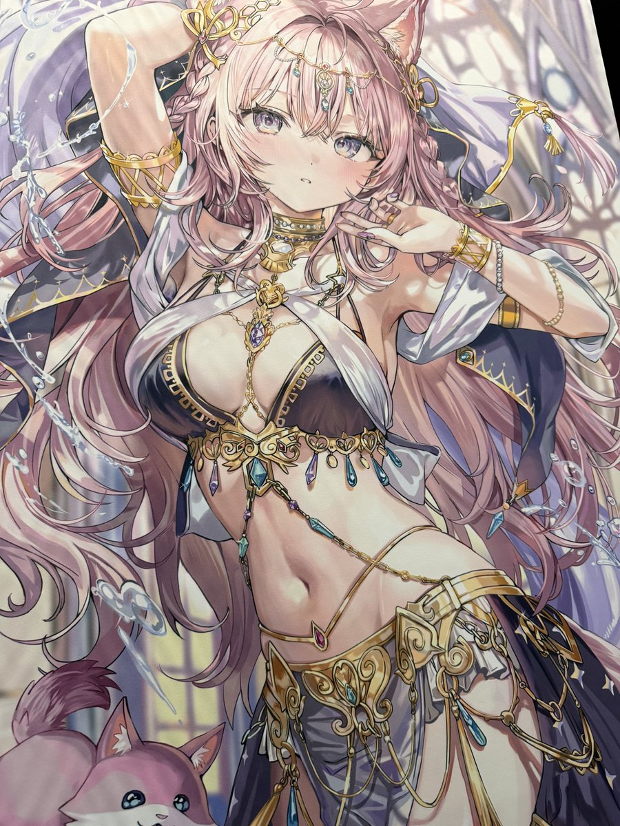 ももこママのこよちゃんタペストリー届いた！ 踊り子衣装最高すぎる