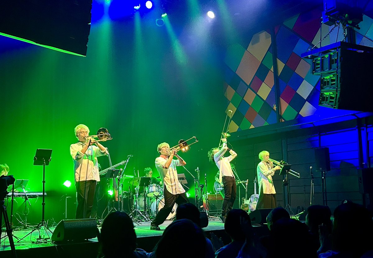 ThrowLine_Tb's tweet image. 🎯次回の都内公演!!🎯

🗓️5/6(水祝)
📍JZ Brat SOUND OF TOKYO

注目ポイントは…

✅フルバンドセットでお届け！
ギター、ベース、ピアノ、ドラムの
生の迫力を体験してください🔥

✅昼夜の2回公演！
昼間なら行ける!という方も
夜だから行ける!という方もぜひ✨

詳細はまもなく解禁💥
#ThrowLine