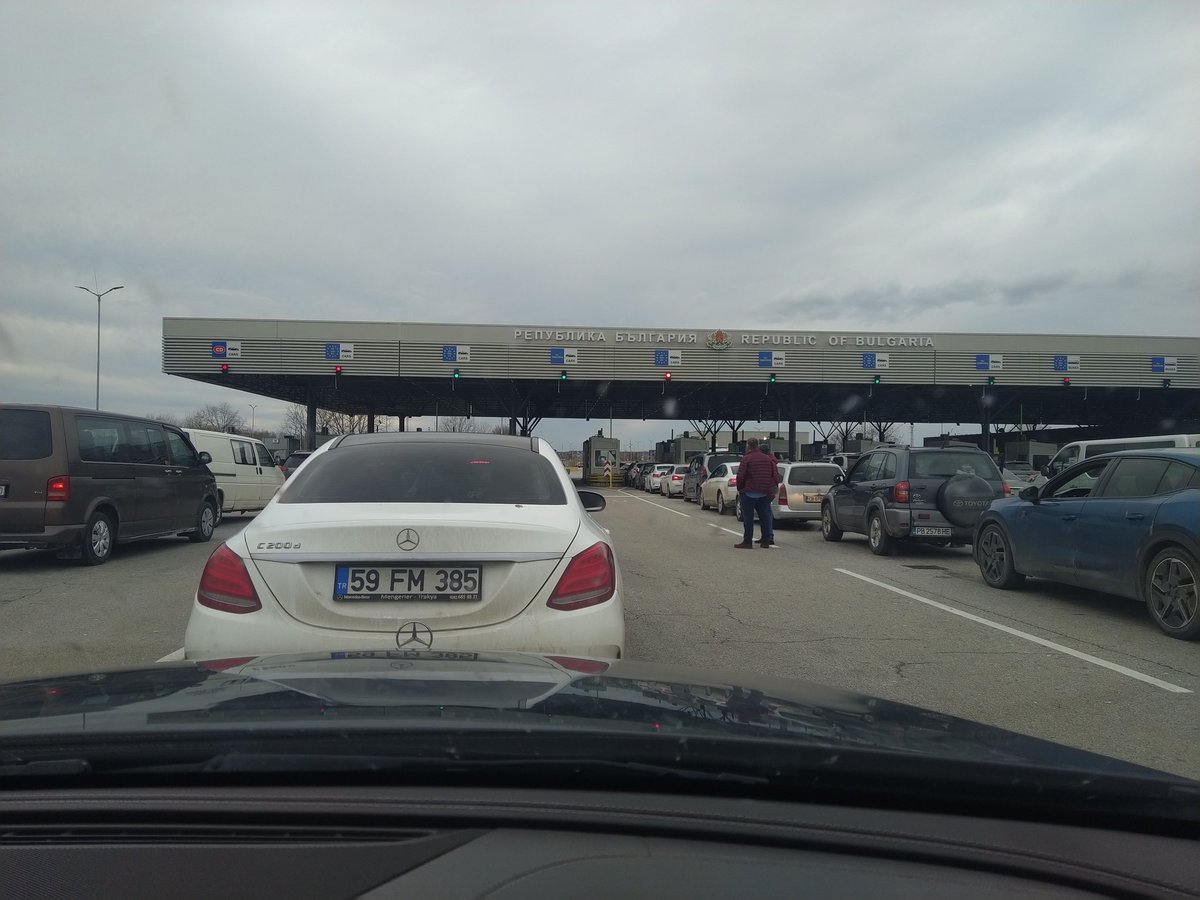 Burasi yine aynı be ya
#kapıkule