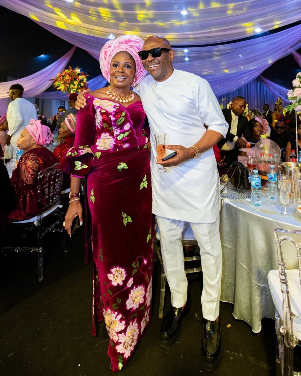 TonyOElumelu's tweet image. My valentine now and forever ❤️ 
1993 vs 2025

#MrsTOE #TOEWay