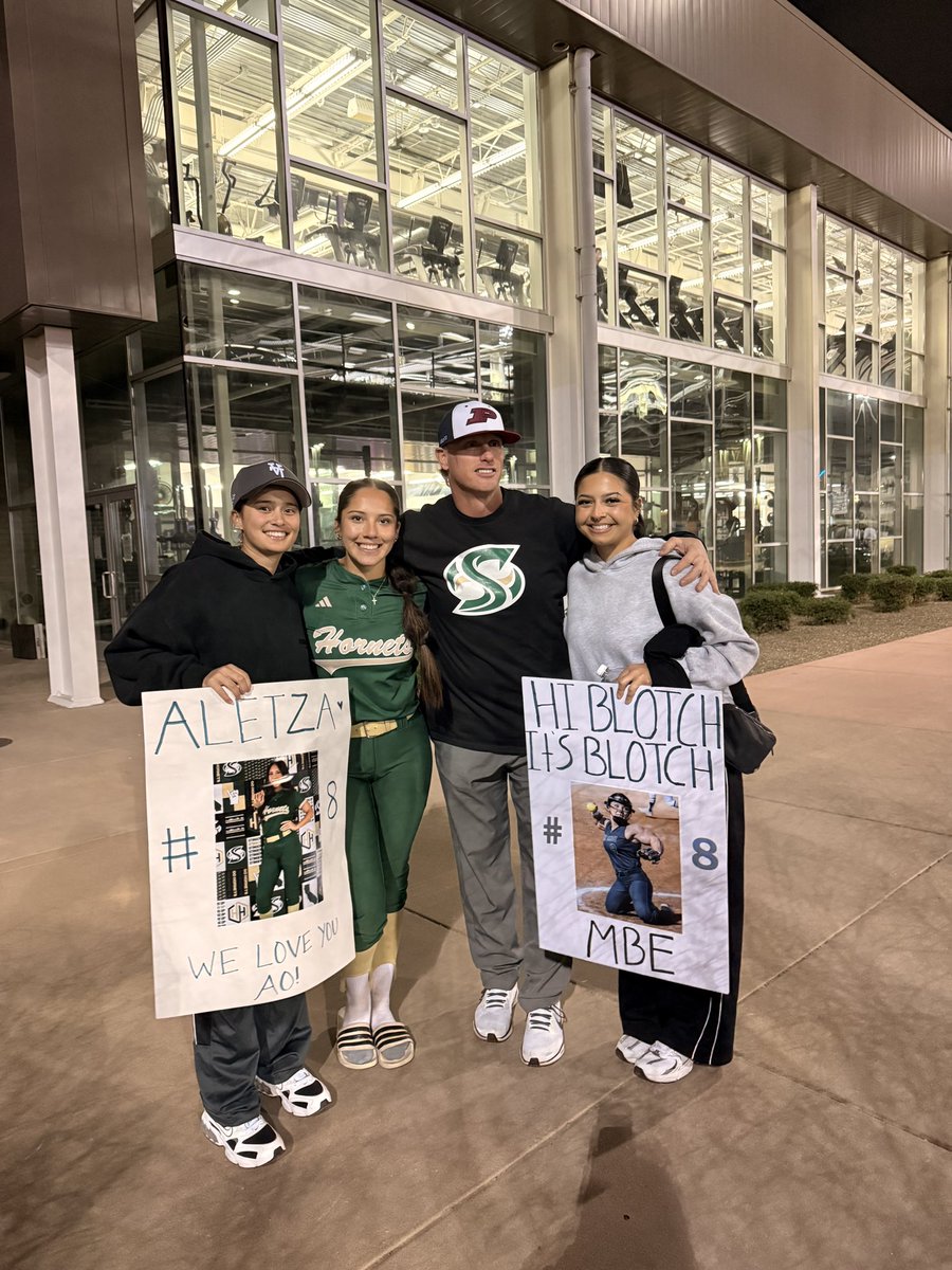 Perry High Softball tweet media