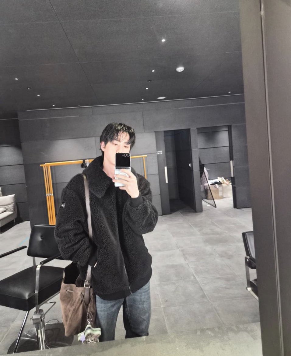 husband telling me he was getting out of work, my considerate king💘