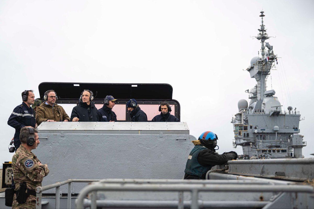 rglucks1's tweet photo. J’étais hier à bord du porte-avions Charles de Gaulle, dans le cadre de l’exercice interarmées Orion 26.

La défense nationale est le socle de tout.

Merci aux femmes et aux hommes de la Marine pour leur engagement au service de la France et de l’Europe.

Vous êtes notre fierté! https://t.co/kXmkMwU68L