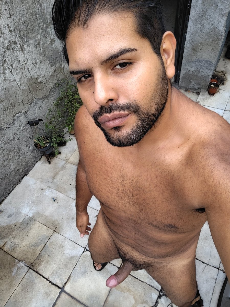 Hoy es 14 de febrero! Quien quiere su roson 😈