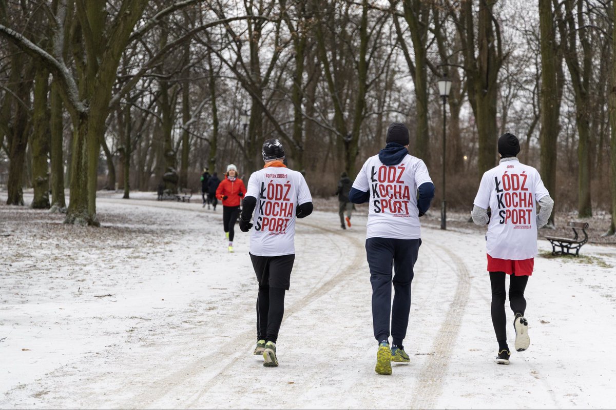 𝐩𝐚𝐫𝐤𝐫𝐮𝐧 🛶💞🏃🏼‍♀️🏃🏻‍♂️✅

#WielosekcyjnyŁKS  🤍❤️🤍
