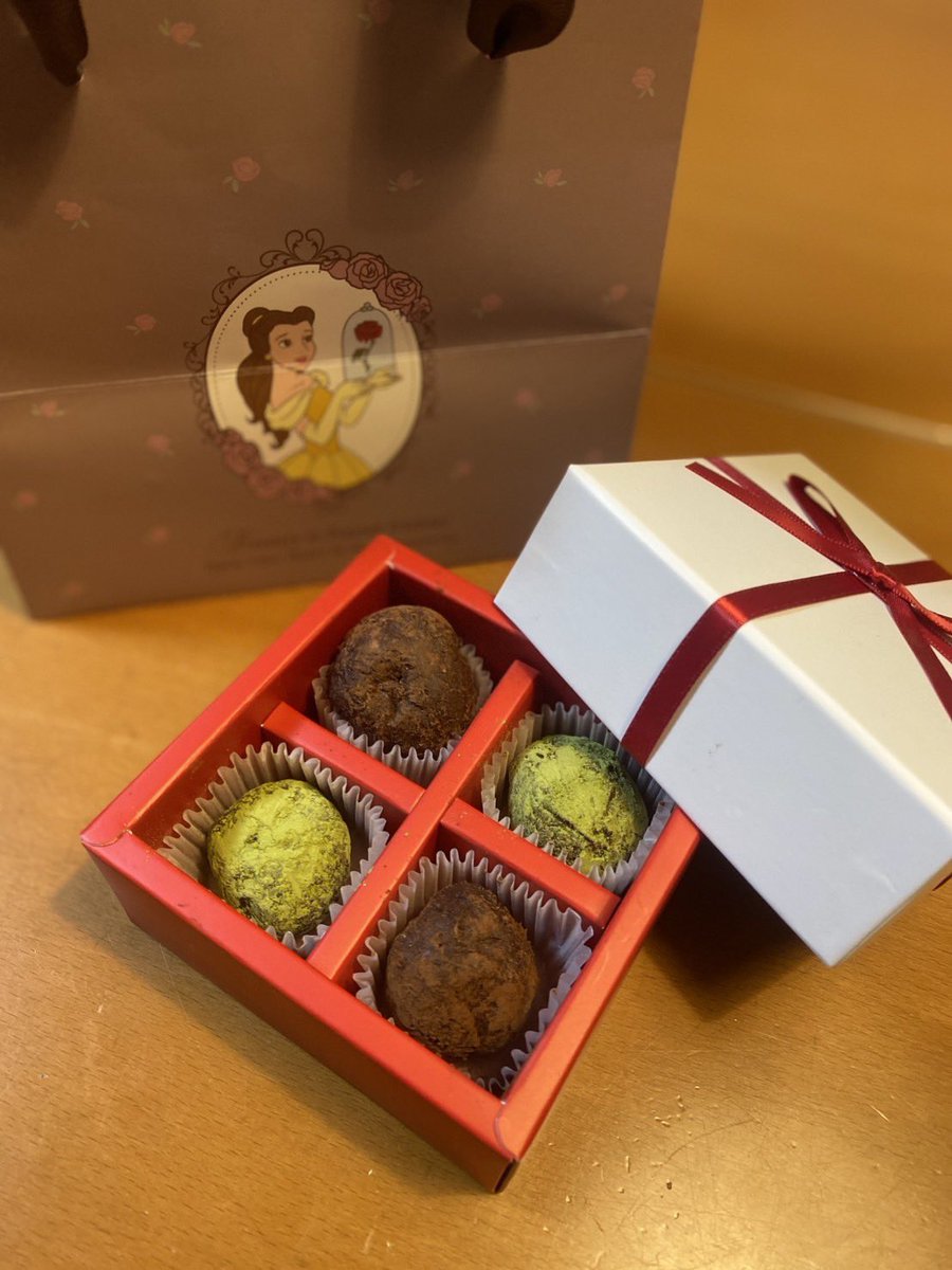 msk_xy's tweet photo. クッキー大量生産 https://t.co/1hKkTrYlC0