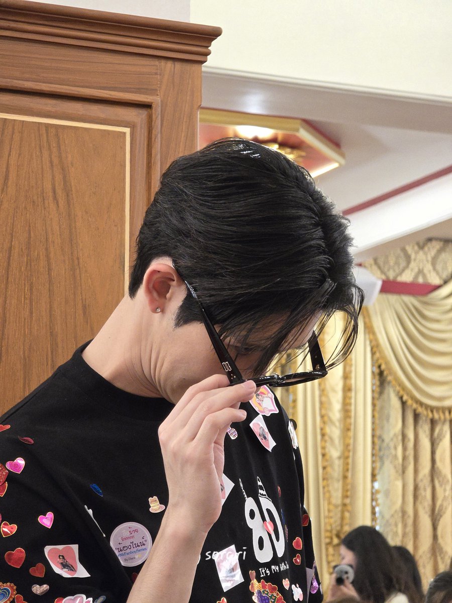 ไปวัดแล้วได้อะไร? ได้มีม 🤣

JAMESSU 27TH BDAY MERIT
#JamesMakeMeritDay2026
#JamesSu