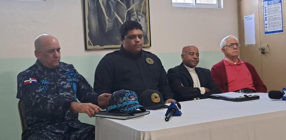 Obispo solicita a Antigua Orden actuar con apego a las leyes

🔗listindiario.com/la-republica/2…

#ListínDiario