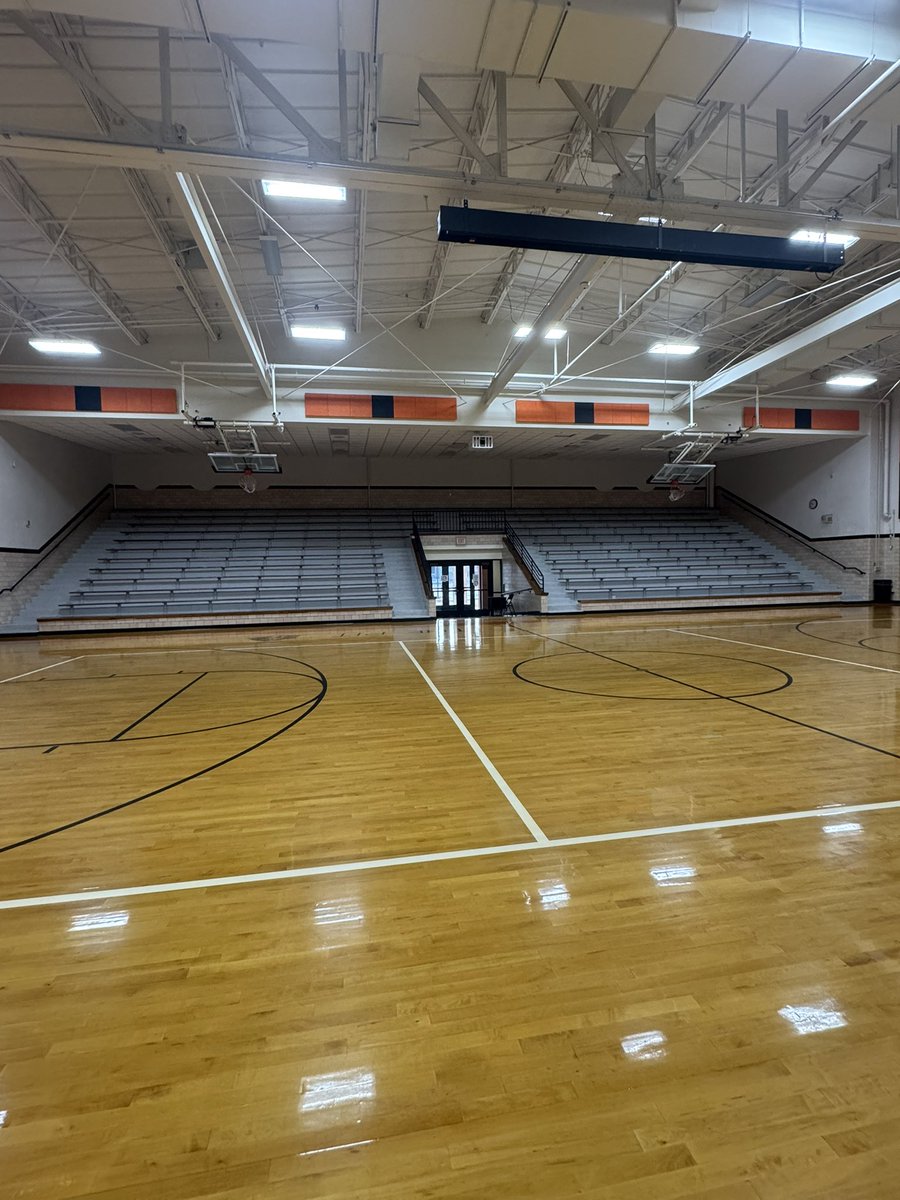 CW_LadyHoops tweet media