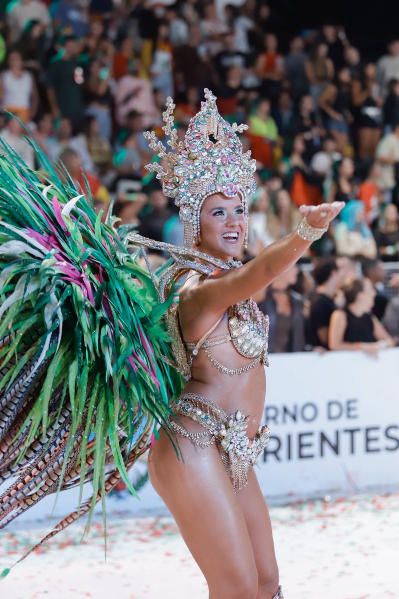 JPValdesok's tweet photo. Una de ellas es #MonteCaseros, donde su histórico carnaval artesanal colmó la ocupación hotelera, movió el comercio, la economía y el trabajo en la zona 👏 https://t.co/GknCFSCxD3