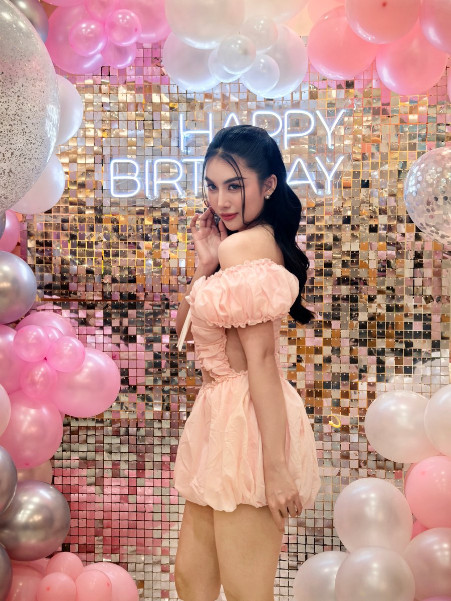 MooNFaLL175's tweet image. I 💗 U 

#ชมพูอทิตา #ChompuAthita 
#ChompuBirthday2026