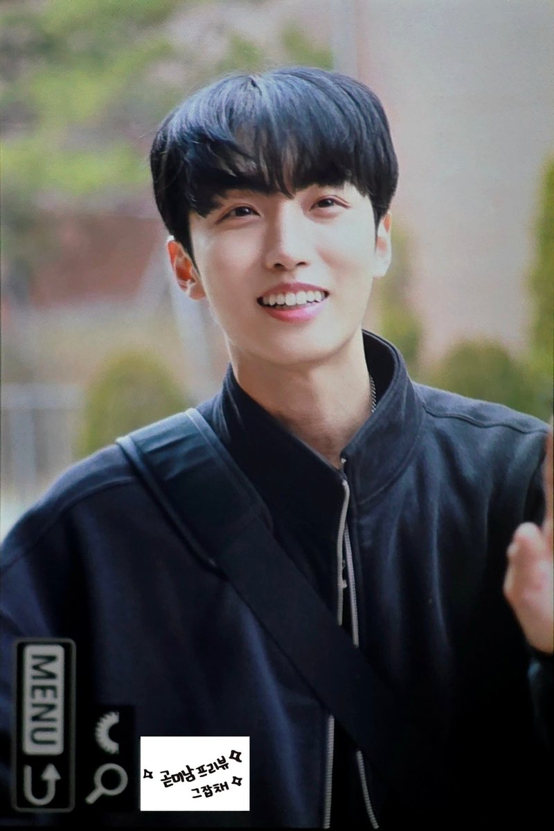 260214 프리뷰

본가 잘다녀오구 맛난거 많이 먹구 
푹 쉬고 잘자구 감기 똑 떨어지고 오기를~

#선율 #SUNYOUL #선예인 
#달콤한_캔디처럼 #핑크솔트율