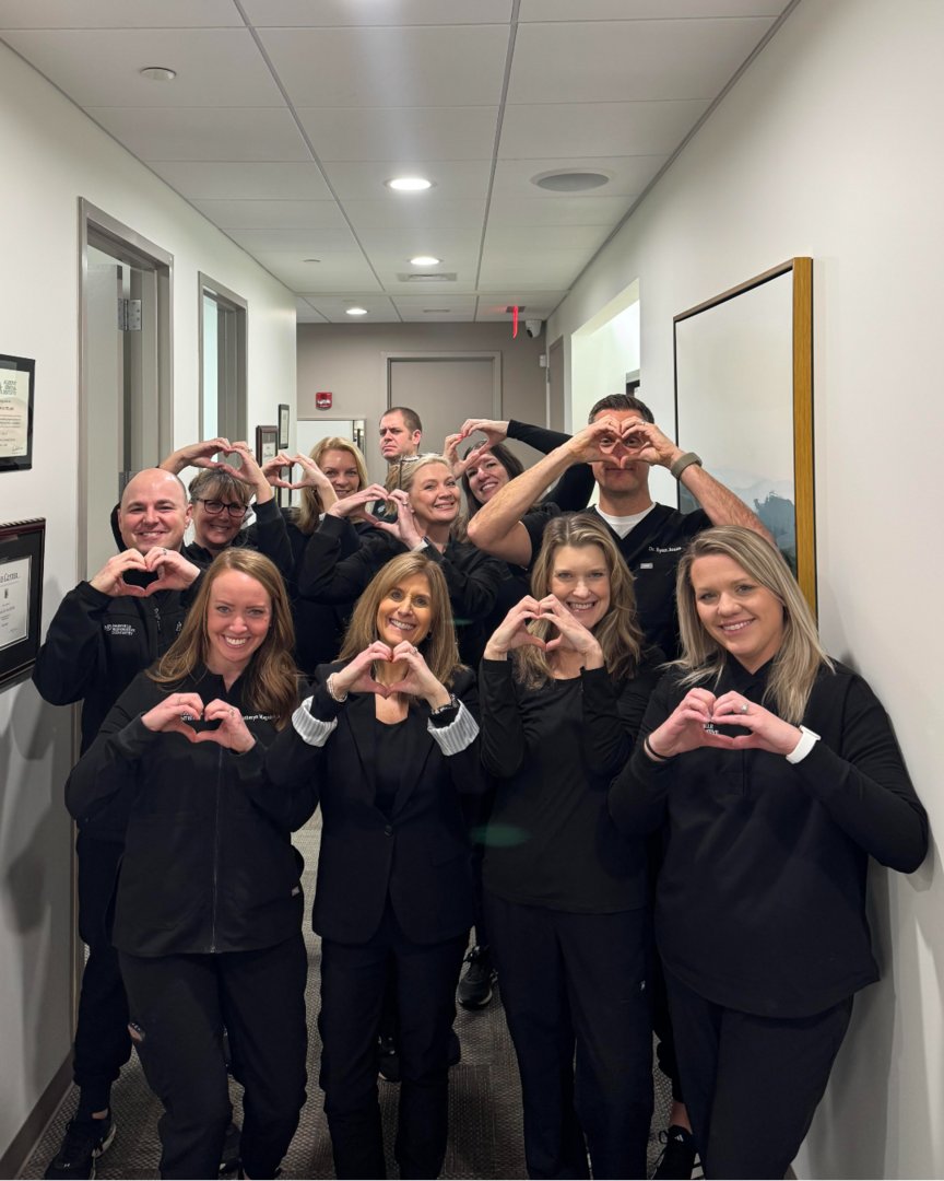 nashrestore's tweet photo. From the team at Nashville Restorative Dentistry: Happy Valentine's Day! 💚 https://t.co/GPqrKh37EH