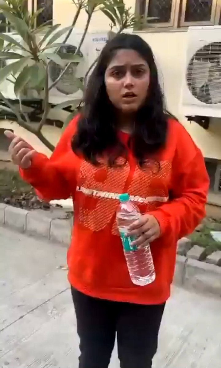 रुचि तिवारी के खिलाफ नेशनल सिक्योरिटी एक्ट (NSA) लगाया जाना चाहिए, और UAPA के तहत सख्त केस चलना चाहिए!