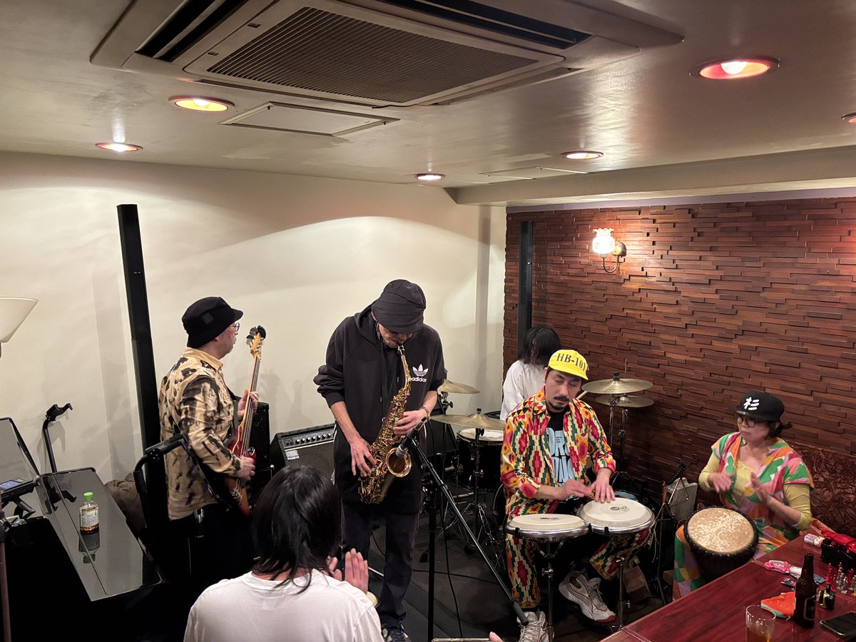 ハナホームランノモリ tweet media