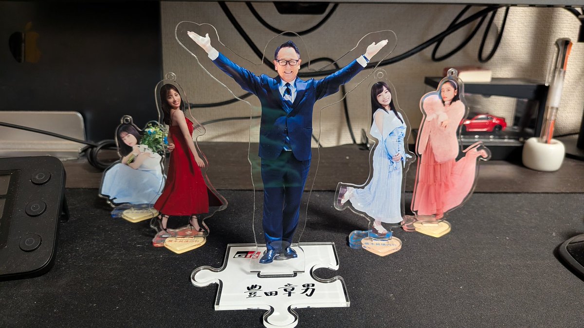 本気の橋本環奈に比べるとまだ小さいです。ビッグモリゾウアクスタ。