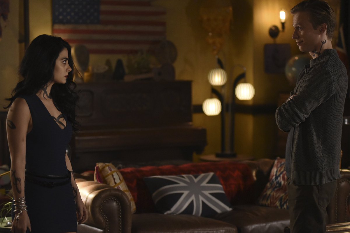 #HappyValentinesday to this hotty . “ Yea I guess a bad guy like me can send you one of these “ <a href="/SwordTrumpsPen/">Isabelle Lightwood</a>