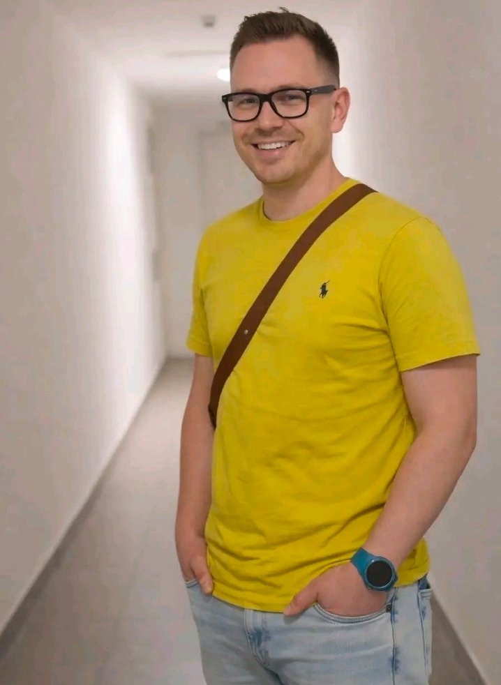 Mos_flow1's tweet image. Huyu mwamba kule Kenya kala pisi mbovu zote ukweli usemwe 😂😂😂