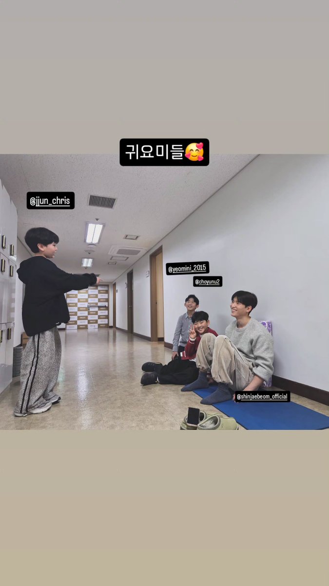 와미친개귀여워
내초통령찰리진짜개귀엽네씨갈!!!!!!!!!!!!!