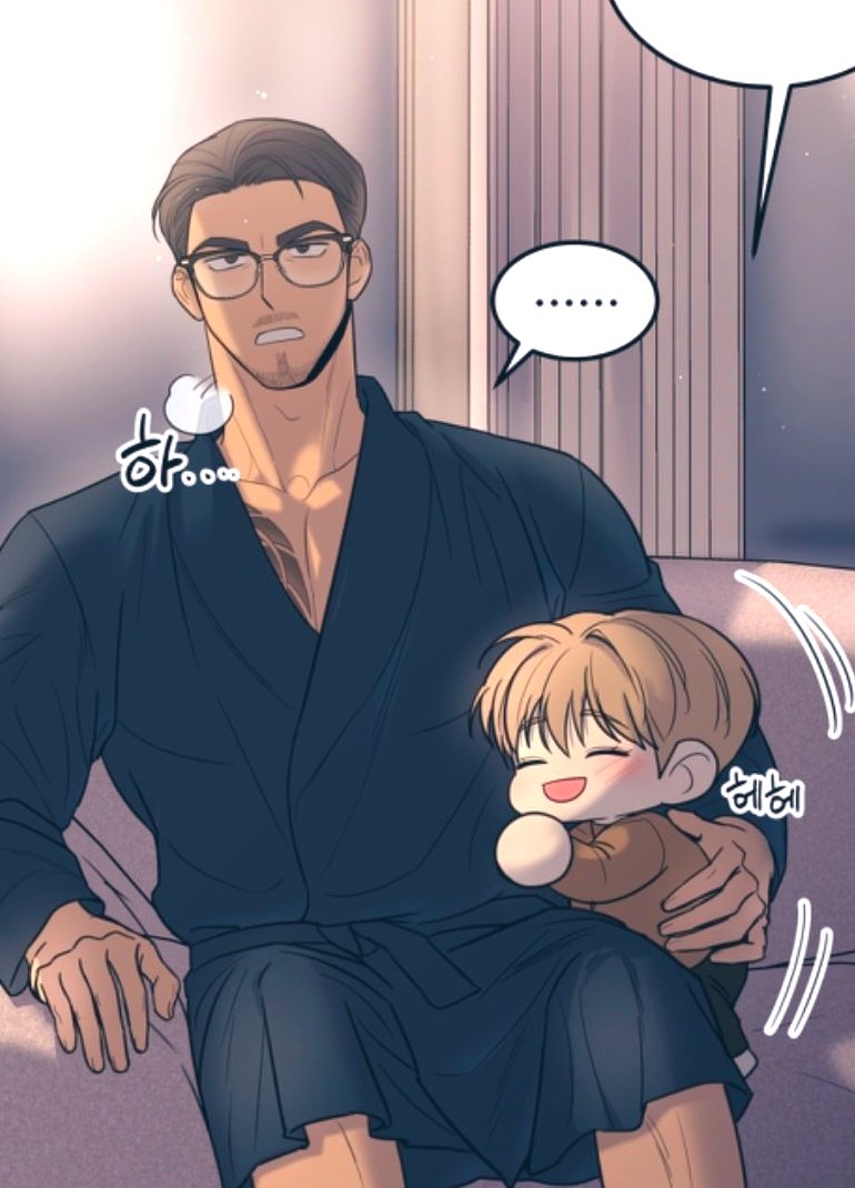 8Starlit8's tweet image. Ahjussi &amp;amp; his favorite doll🐣🥹

#mysadisticmaster 
#마이새디스틱마스터