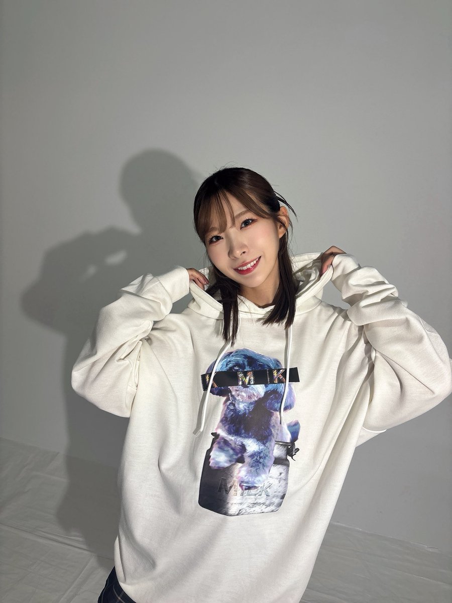 明日の赤羽根美声堂でのキャンペーン、たまちゃんパーカーを着て特典会