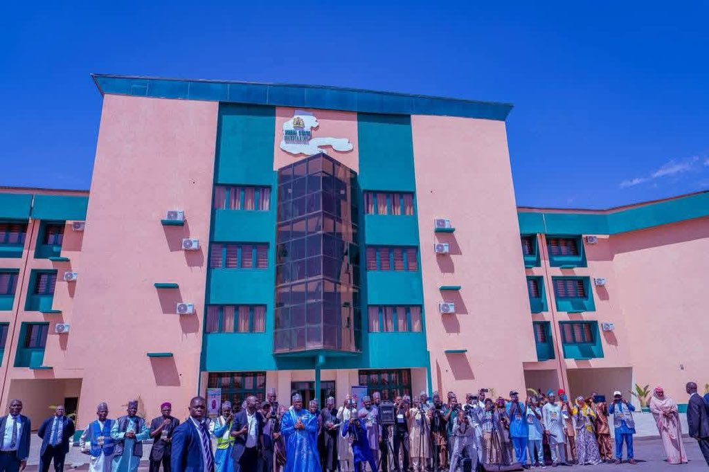kebbiblog's tweet photo. JUST IN: President Bola Ahmed Tinubu, GCFR, is in Kebbi State to commission several projects executed under the leadership of His Excellency, Dr. Nasir Idris, Kauran Gwandu, and to attend the Argungu International Fishing and Cultural Festival. #kebbiblognews #kebbiblog #ArgunguFestival