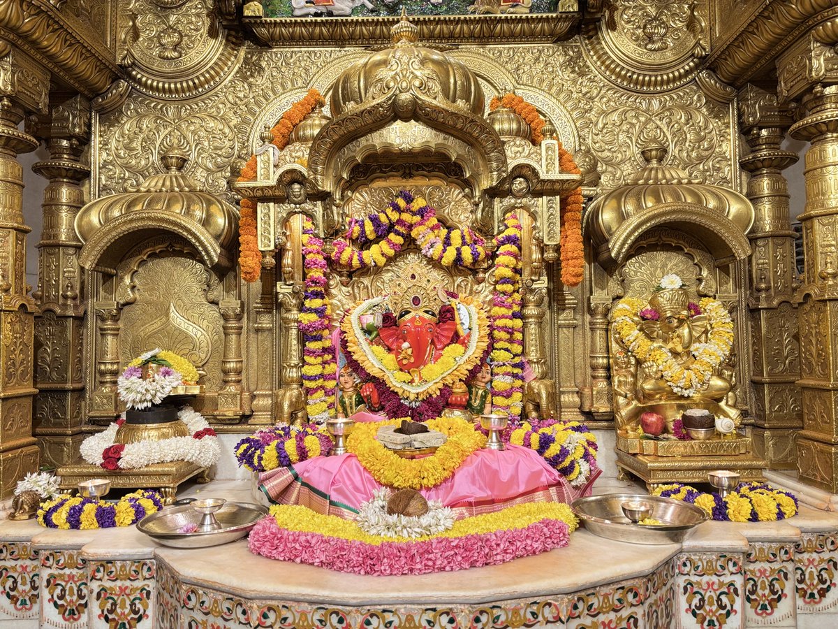 🙏 गणपती  बाप्पा मोरया 🌺मंगलमूर्ती मोरया 🙏१४/०२/२०२६
🙏Ganapati Bappa Moraya 🌺 Mangalmurti Moraya  🙏14/02/2026