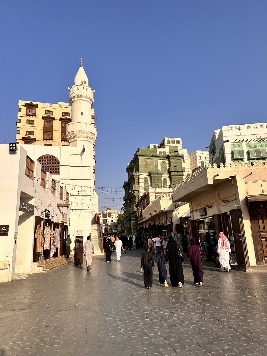 FfFf82807's tweet photo. مساء الخير https://t.co/GfoQEO1A72