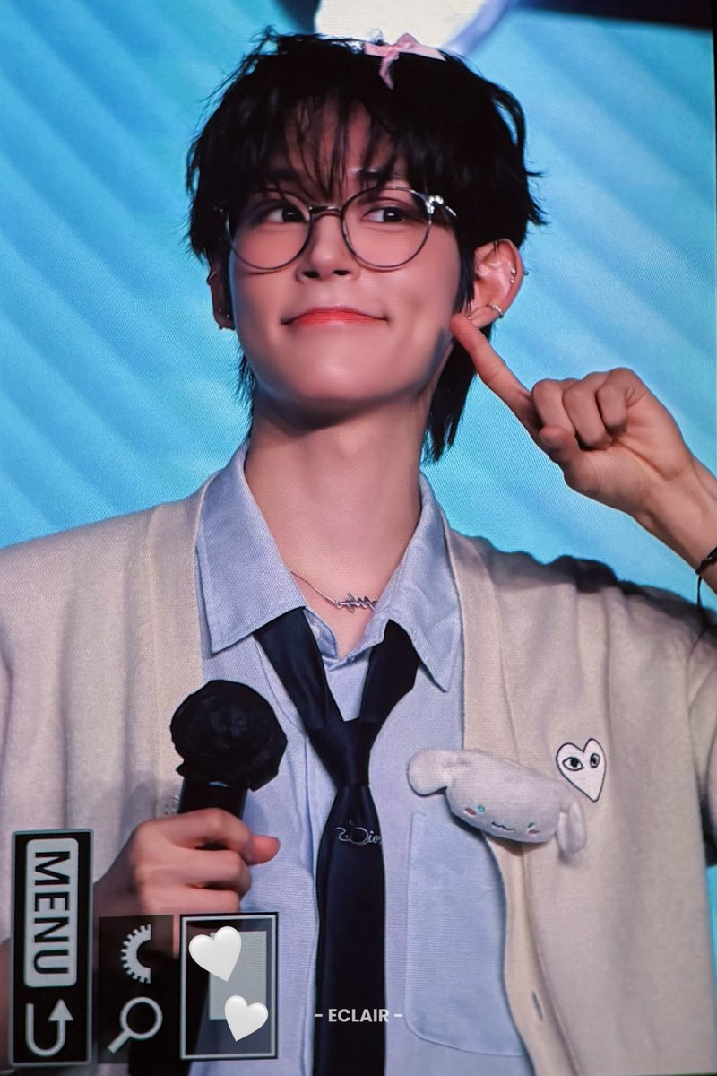 ᴇᴄʟᴀɪʀ tweet media