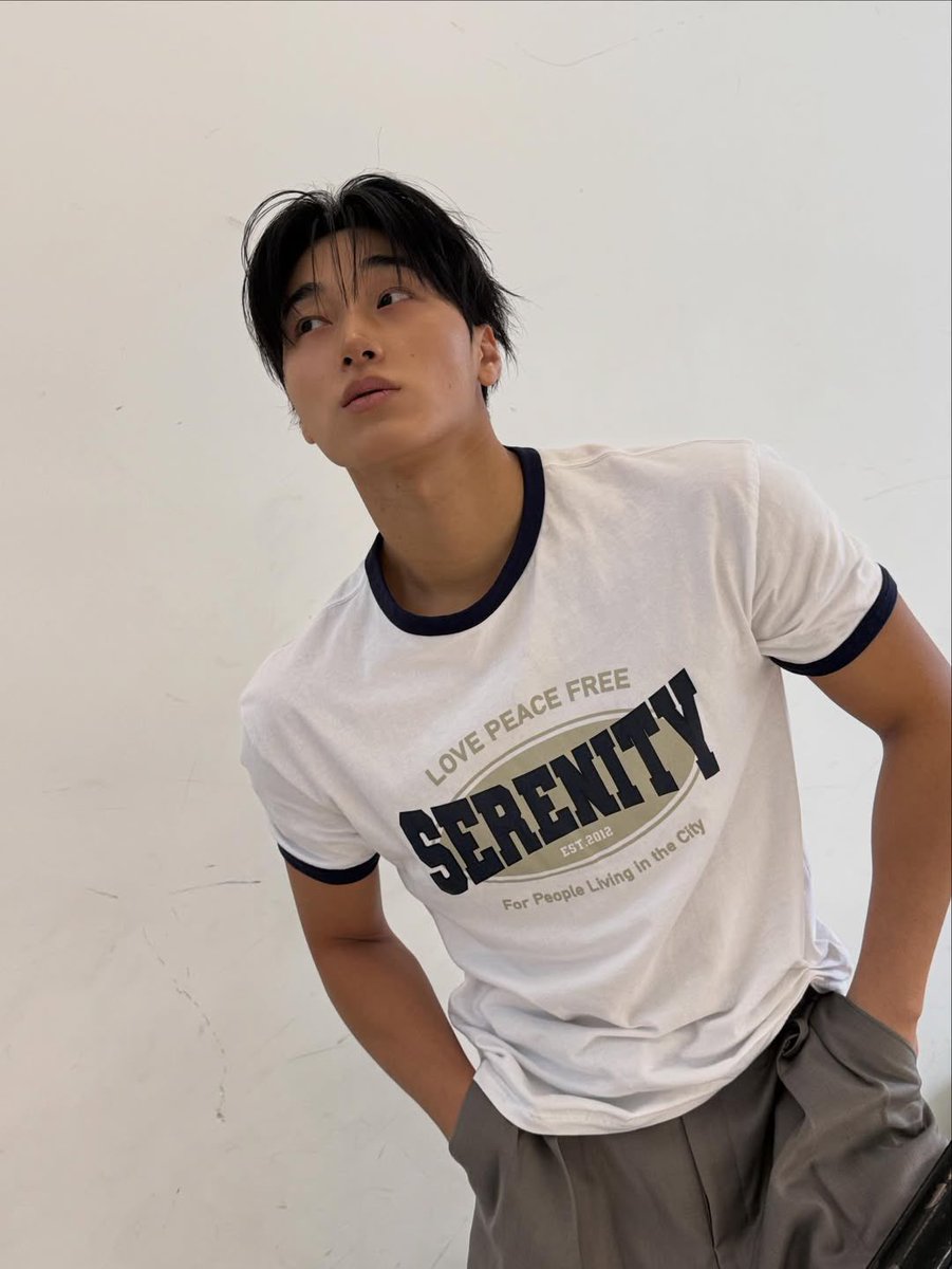 It was pictues for the GQ content shooting A upfront preview from