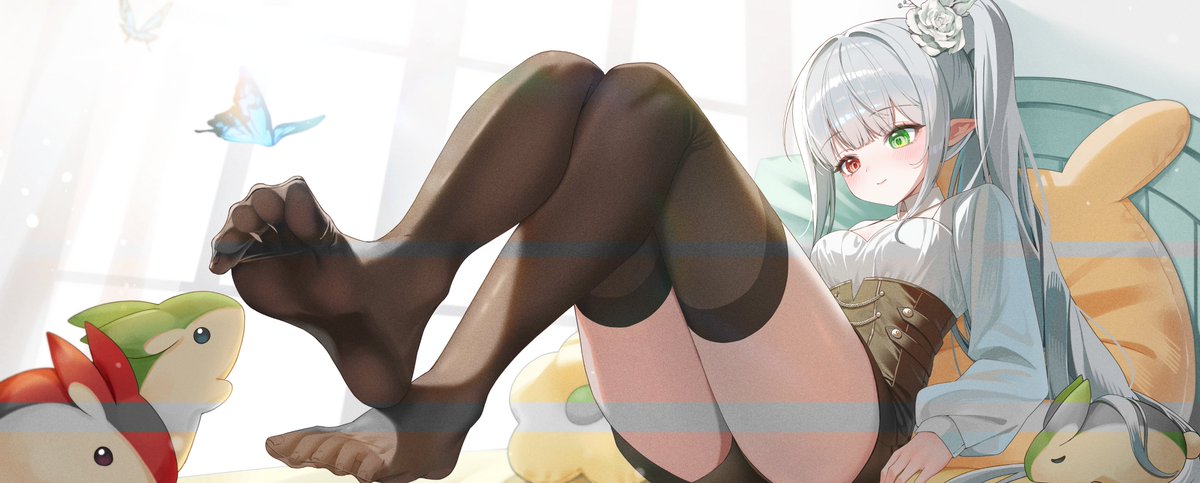 에르뮤님 장패드 일러스트 외주 작업을 했습니다.
감사합니다!😊