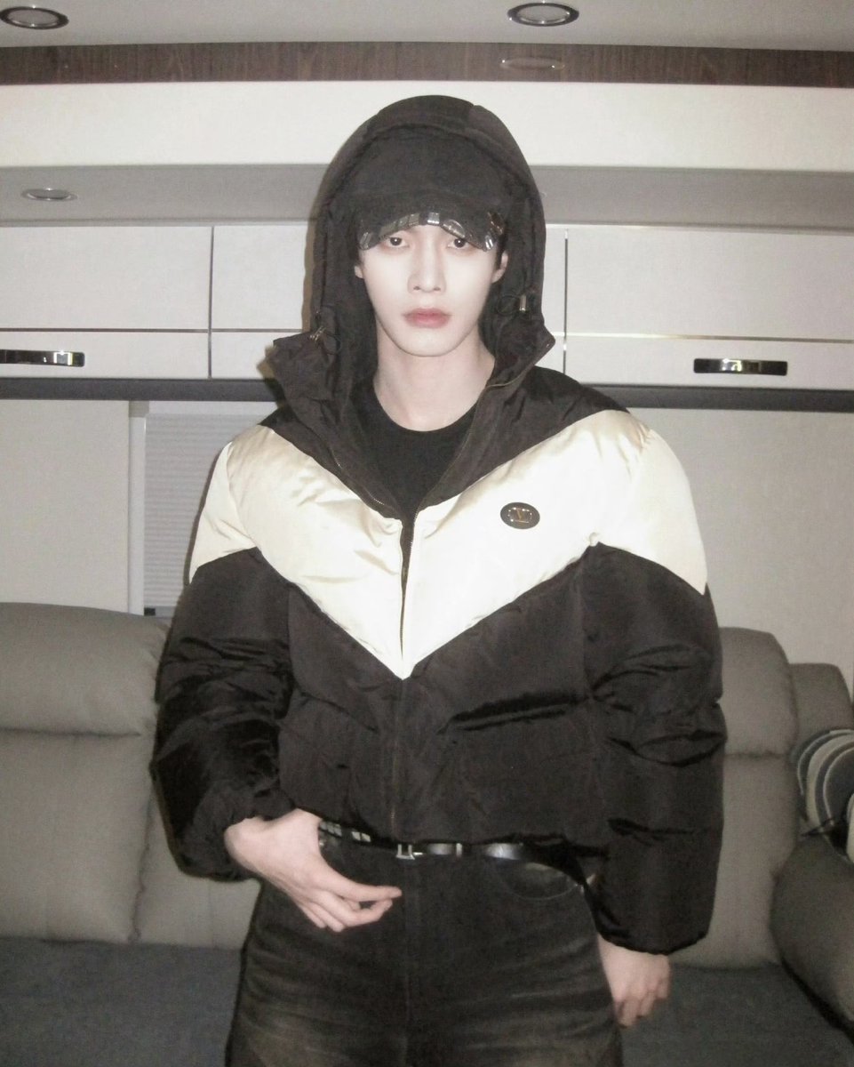 ᴬʳᶰᶤᵘˢ (@lcltrx) on Twitter photo 