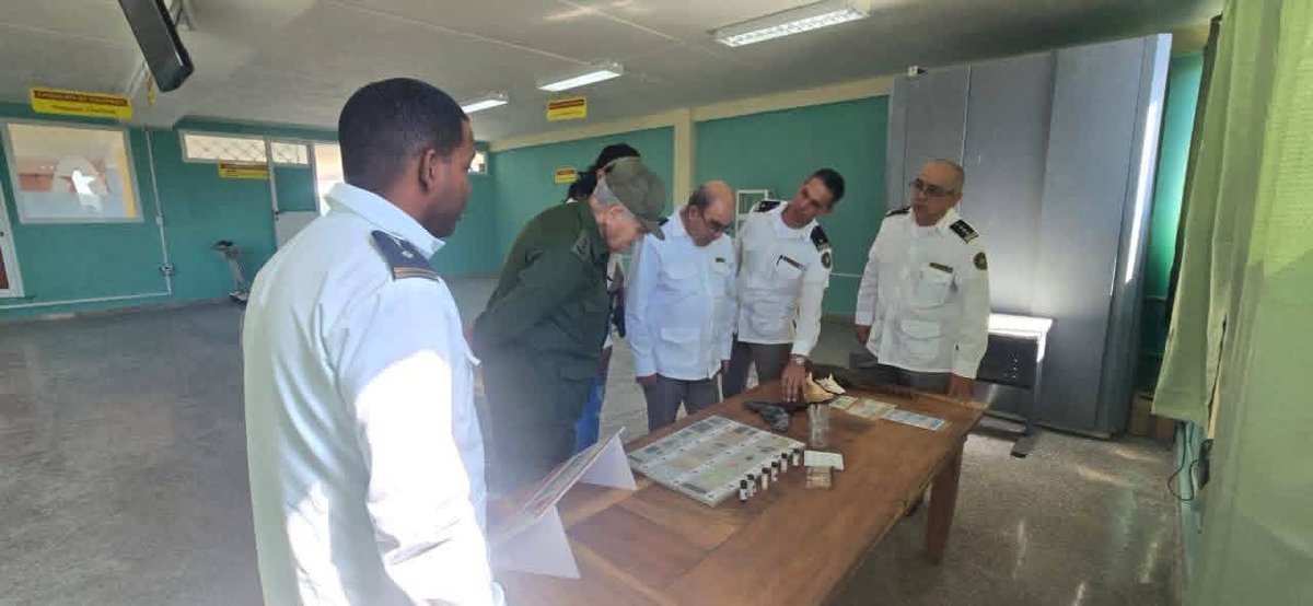 vicejefeagr's tweet photo. #AduanadeCuba recibe a la #ANPP en la Escuela de Aduana #ENFA en el marco del Ejercicio de Control y Fiscalización a nuestra institución. Se recorrieron las áreas de estudio e intercambiamos sobre el Plan Integrado de Desarrollo proyectado en el del centro, que es una fortaleza https://t.co/gKcuAL9yAC